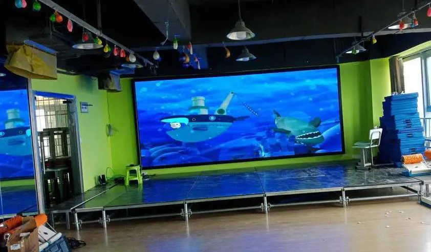 What is an LED Display? - dreamroadled